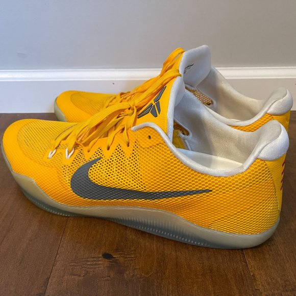 Nike Kobe XI 11 TB University Gold Athletic Shoes 856485-771 - Men's 18 - Picture 5 of 11